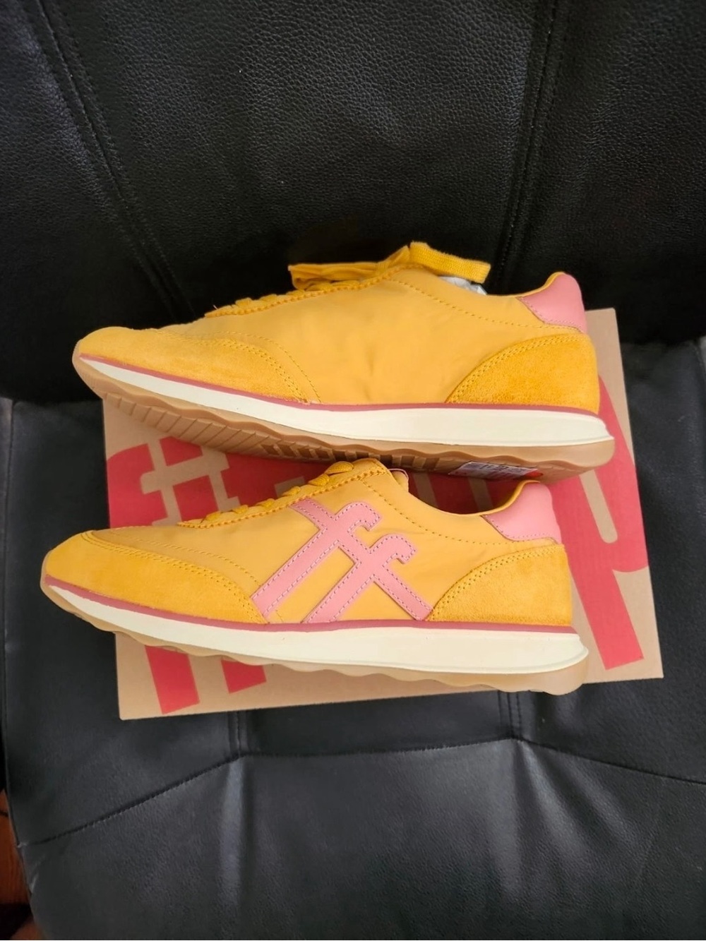 FITFLOP Retro-Q Fabric/Suede Turmeric/Desert Blush Sneakers Women's 8.5 NIB - Picture 5 of 6